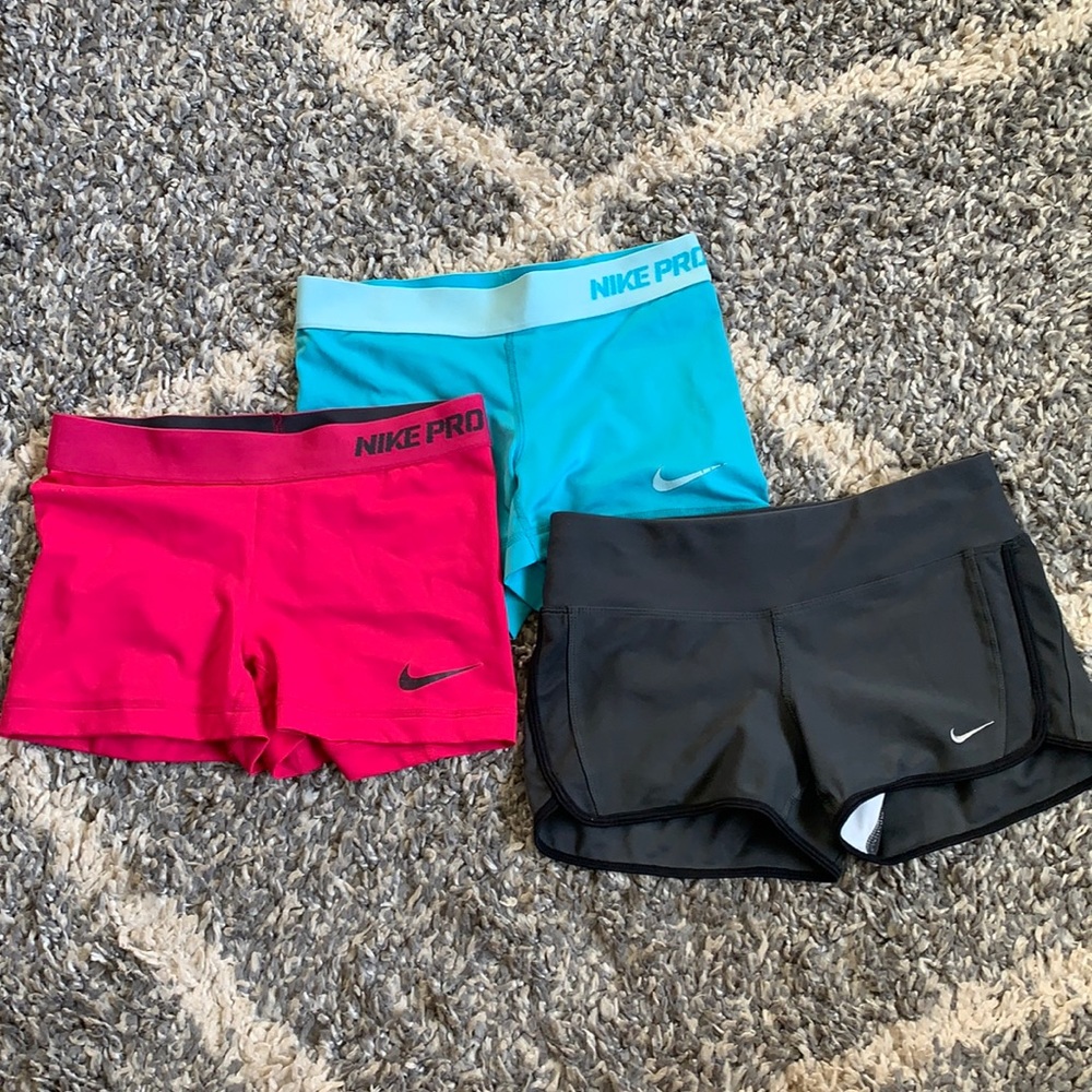 Set of 3 Nike shorts